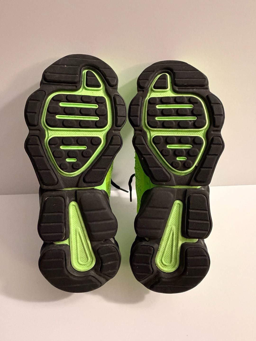 Nike Lunar Sprint Size 7Y Volt Black Youth Running Shoes 6
