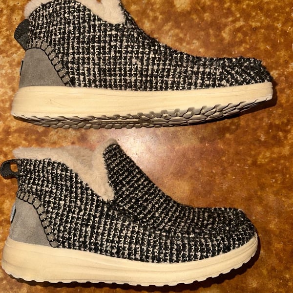 Hey Dude Denny Tweed Boots Black White Lined Fur Slip On Ankle Booties