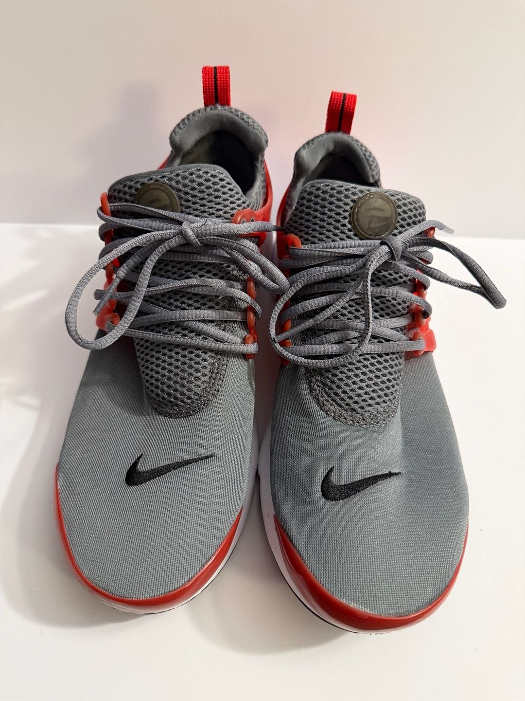 Nike Presto GS Size 7Y Gray Red Running Shoes 2