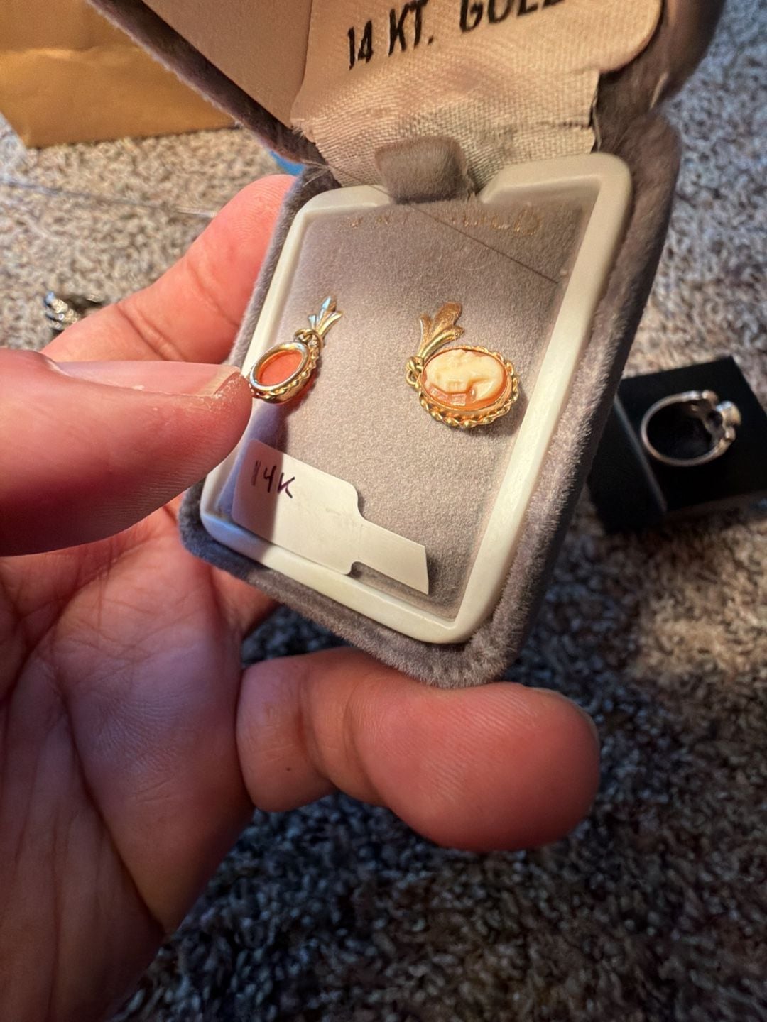14K Yellow Gold Carved Shell Cameo Dangle Earrings 3