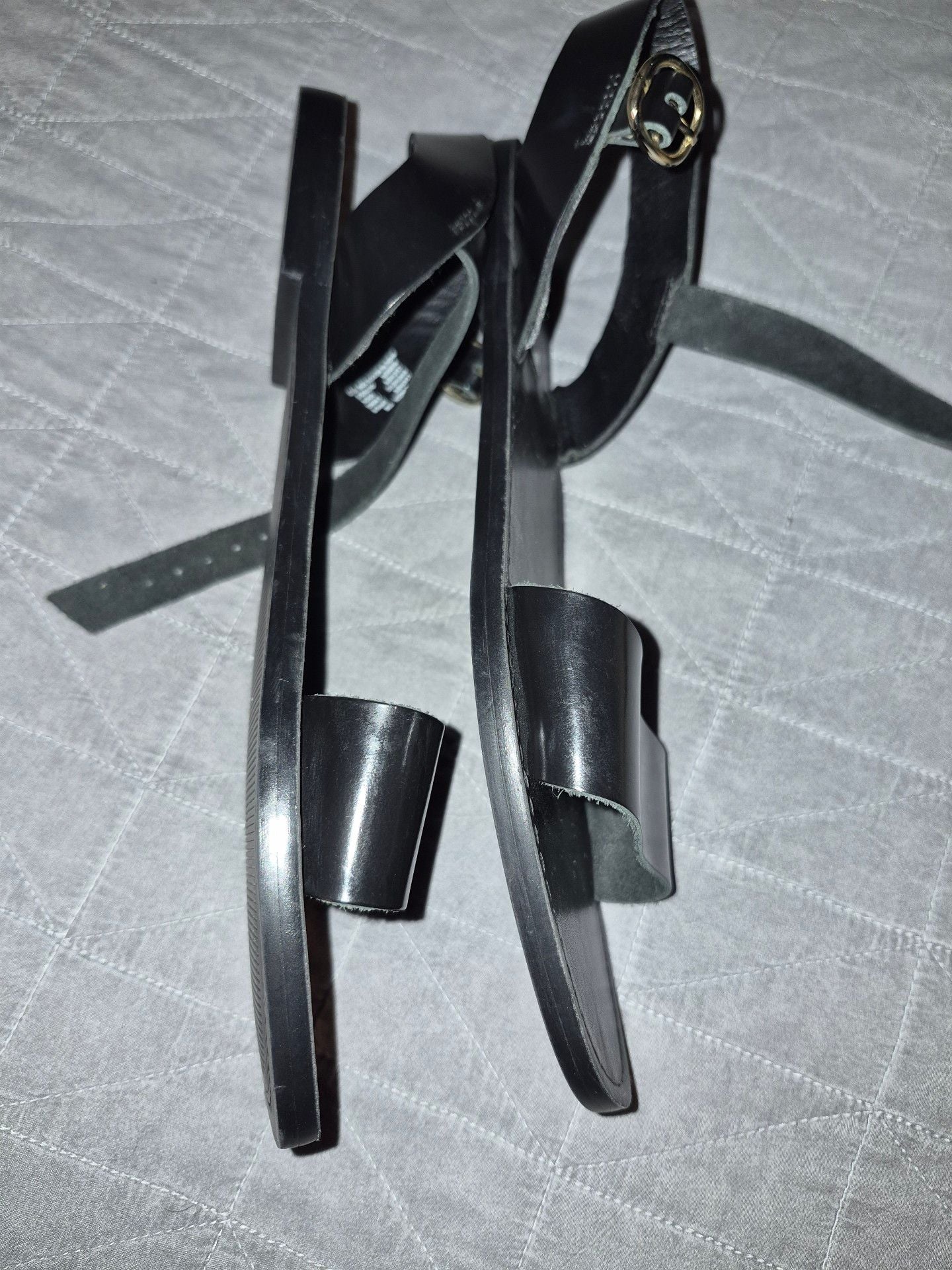 Steve Madden Donddi Sandals Size 11M Black Leather Flat Ankle Strap 4