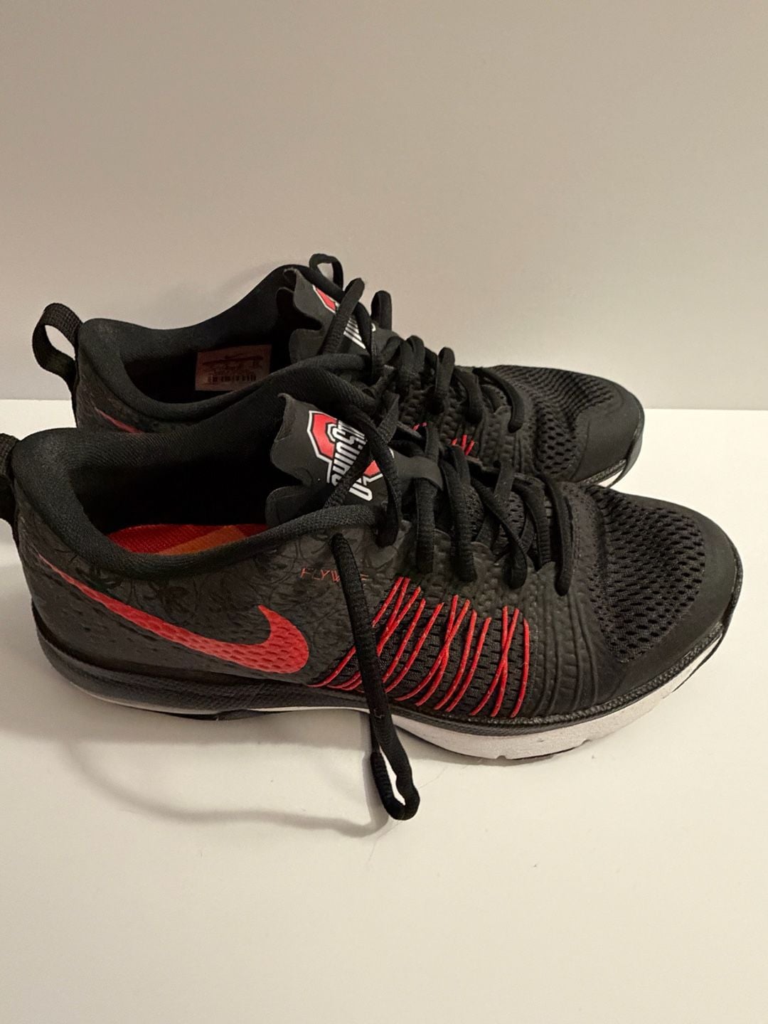 Nike Air Max Effort TR AMP Ohio State Size 7 Sneakers 3