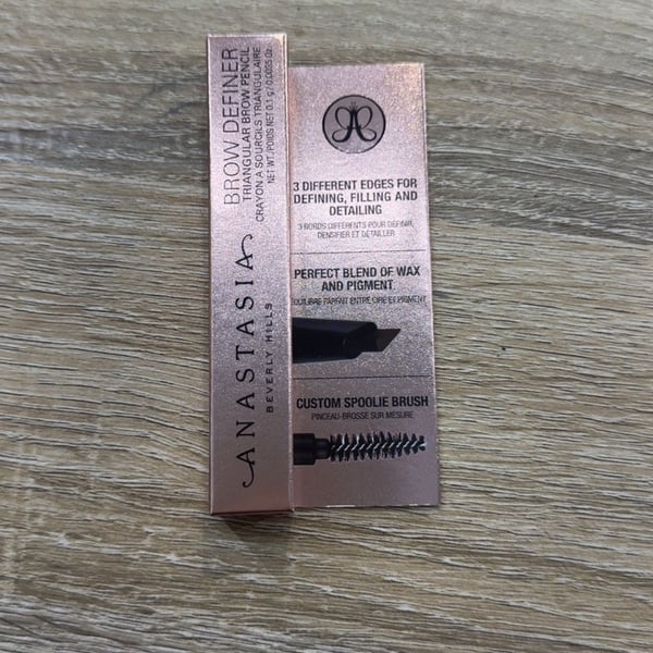 Anastasia Beverly Hills Brow Definer Soft Brown - NIB