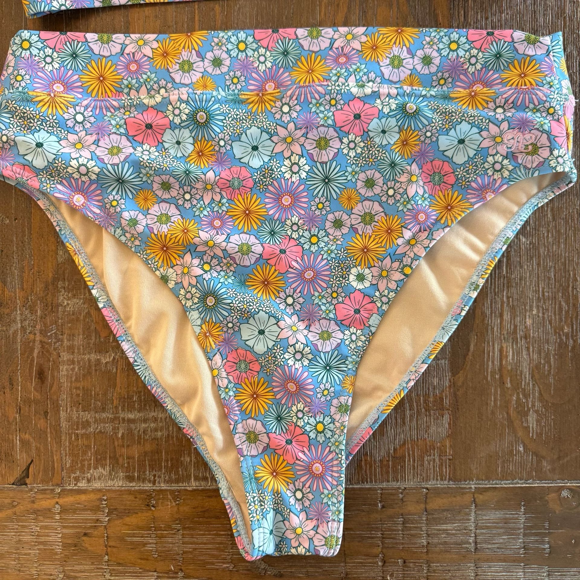 Albion Darling Blue bikini set small top medium bottoms 4