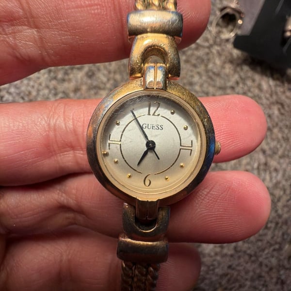 Guess Vintage Gold Tone Bracelet Watch Round Dial