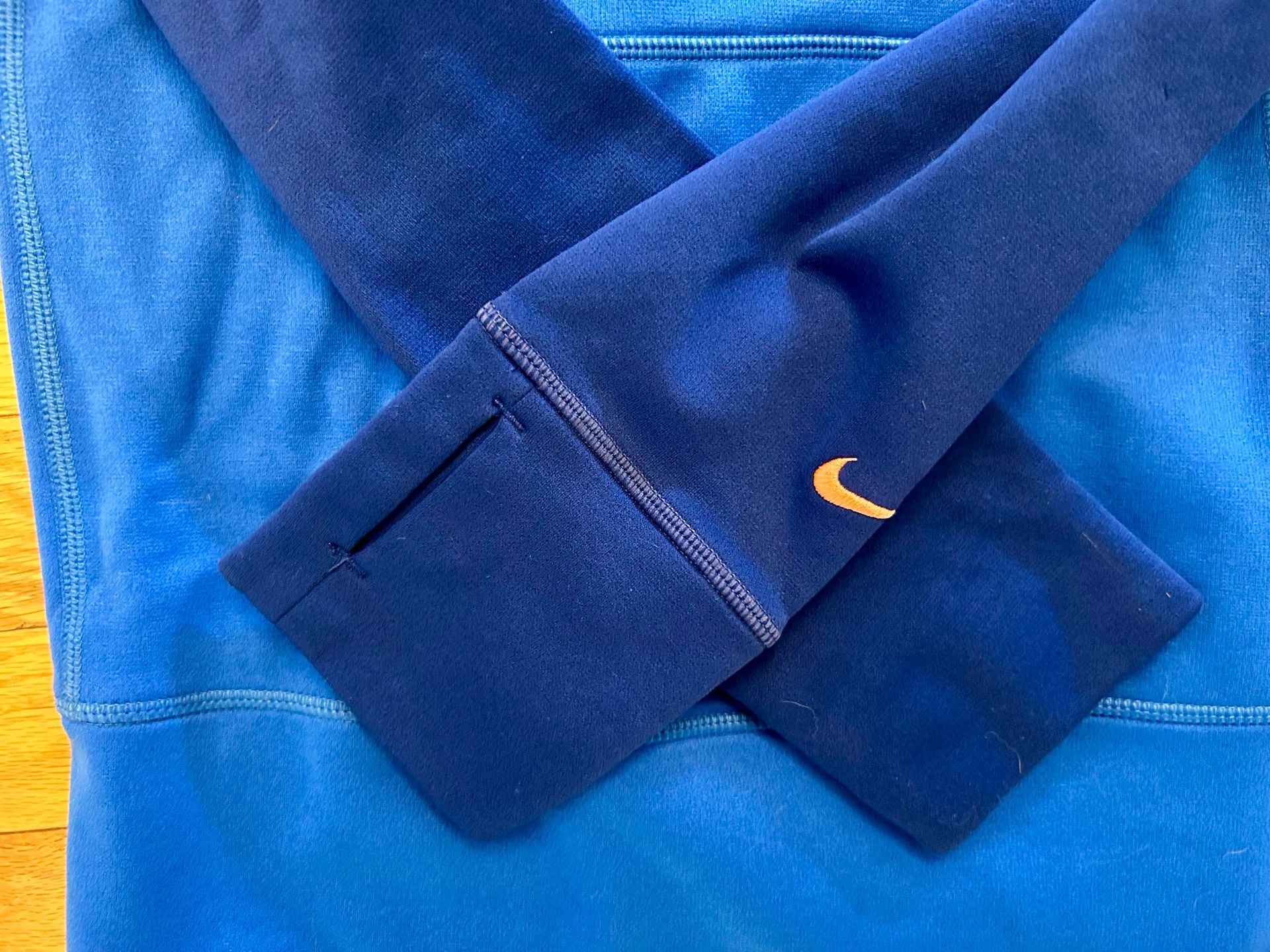 Nike Therma-Fit Hoodie Size M Blue Orange Script Logo Thumbholes 4
