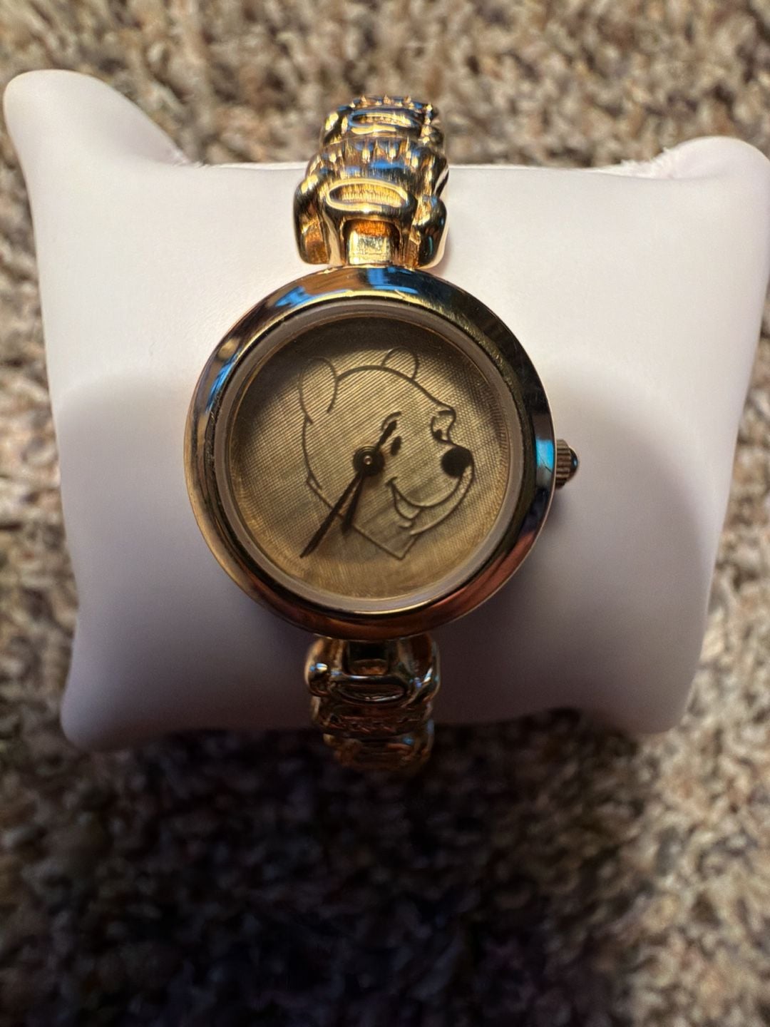 Disney Winnie The Pooh Gold Tone Bracelet Watch Honey Pot Links 1