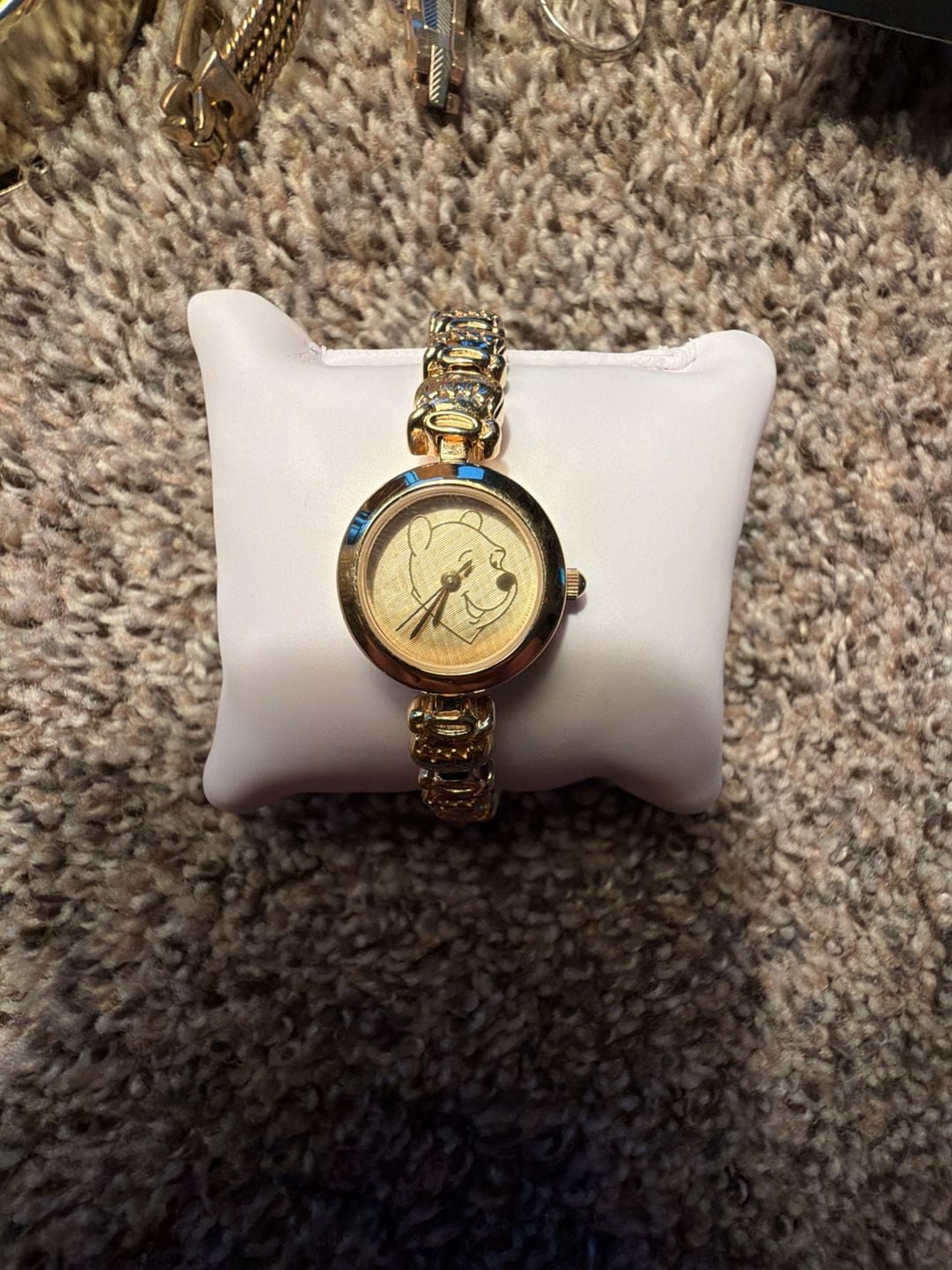 Disney Winnie The Pooh Gold Tone Bracelet Watch Honey Pot Links 2
