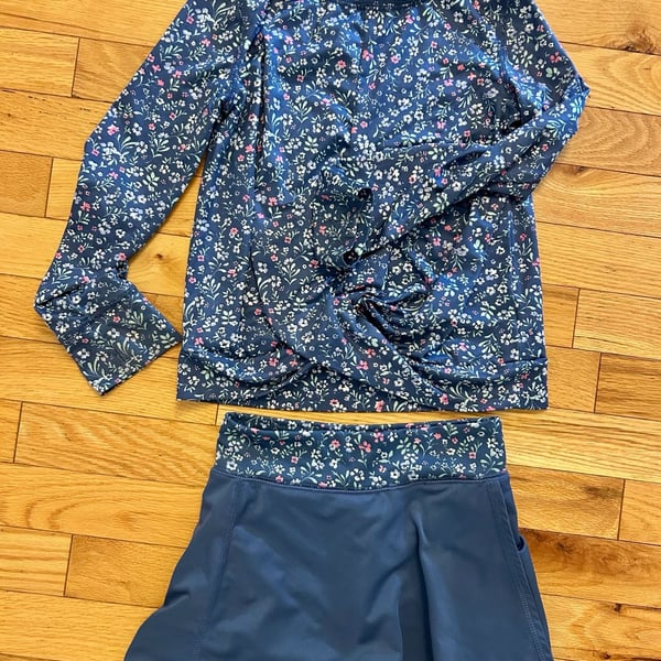 OshKosh B'gosh Floral Swim Set Size 7/7A