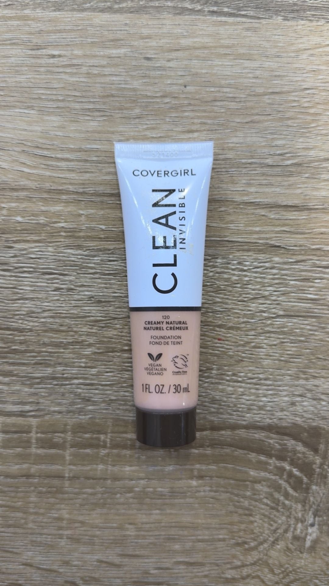 Covergirl Clean Invisible Foundation 120 Creamy Natural 1 fl oz 1