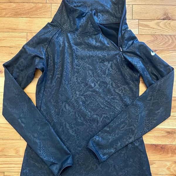 Nike Pro Warm Embossed Funnel Neck Pullover Size M Black Snakeskin