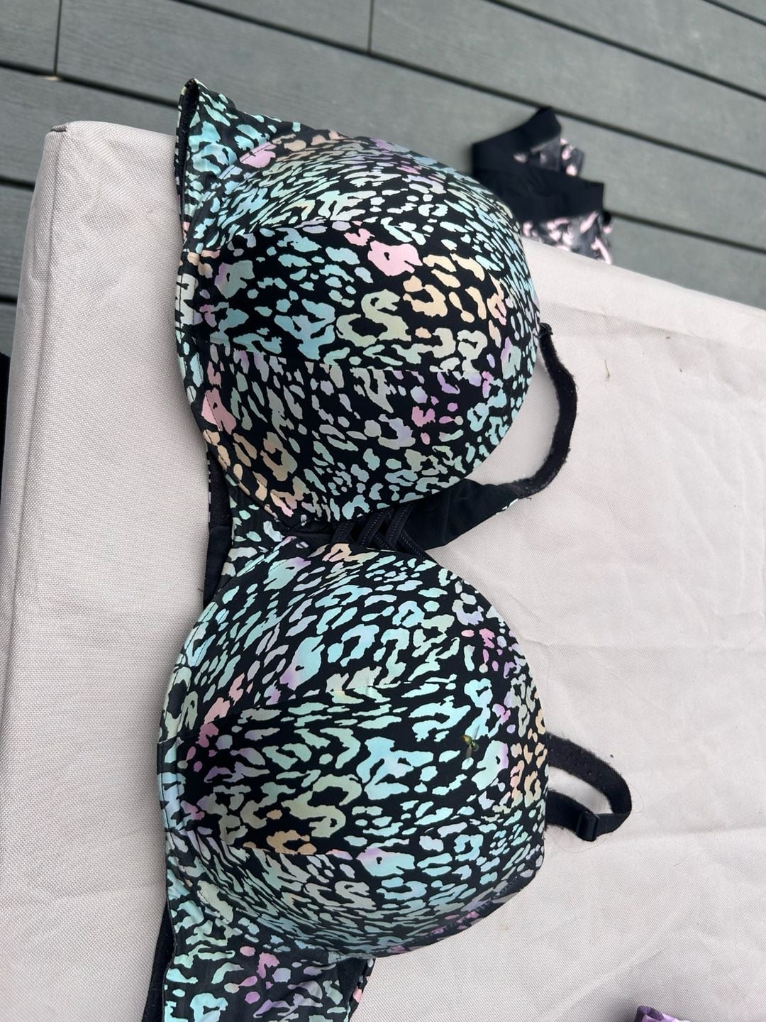 Torrid 360 Back Smoothing Push-Up Plunge Bra Size 46D Multi Leopard 1