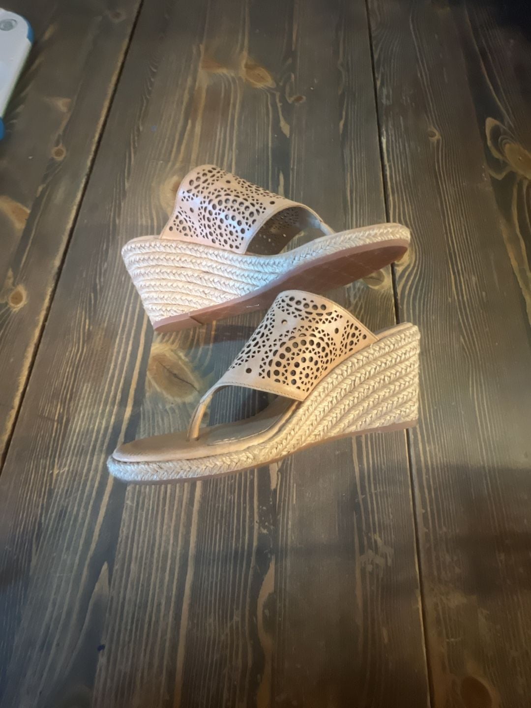 Johnston & Murphy Wedge Sandal Size 7.5 Tan Perforated Leather Thong 5