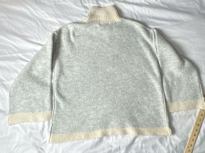 Pinch Turtleneck Sweater Size M Gray White Mock Neck 9