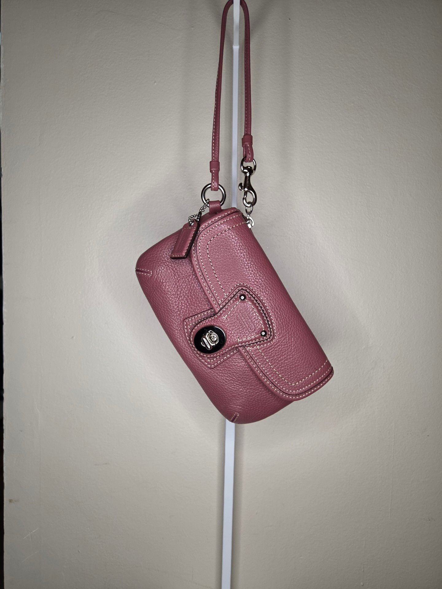 Coach Legacy Flap Wristlet Clutch Pink 2