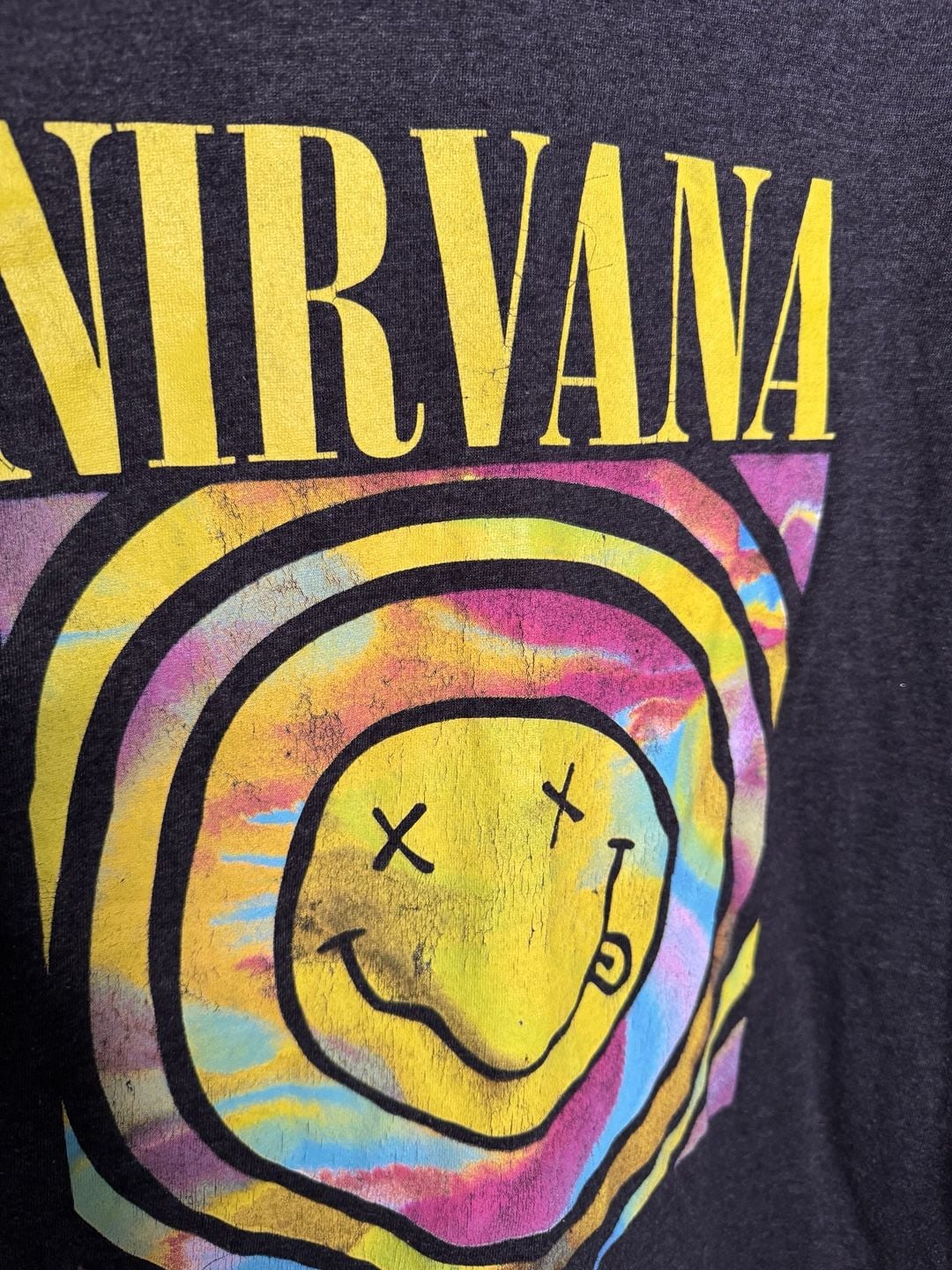Nirvana T-Shirt Size M Dark Gray Smiley Face Graphic Rock Grunge 4