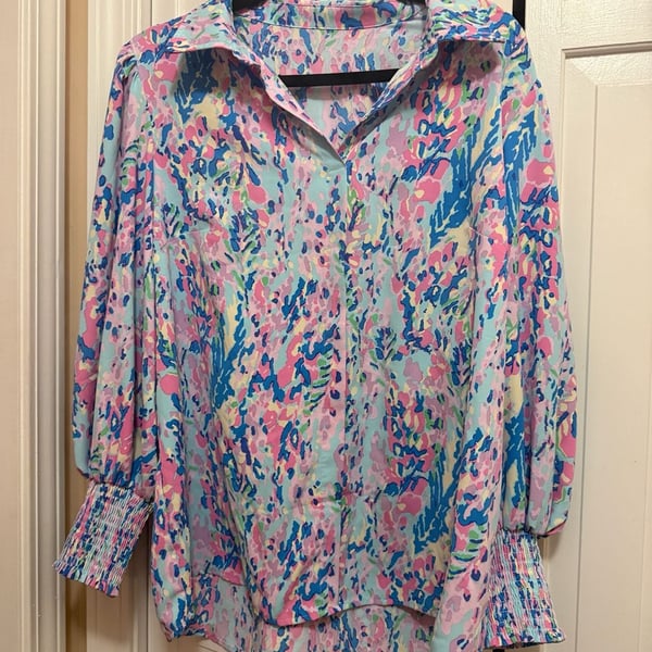 Long Sleeve Shirt Size L Colorful Floral Print Smocked Cuffs