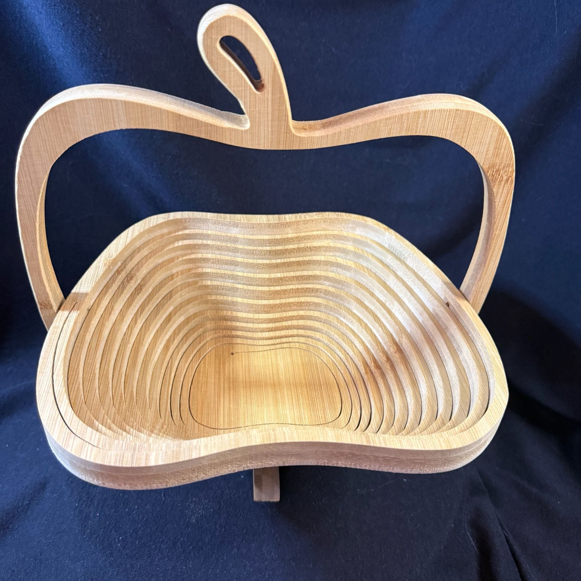 Bamboo Apple Collapsible Fruit Basket Trivet 2