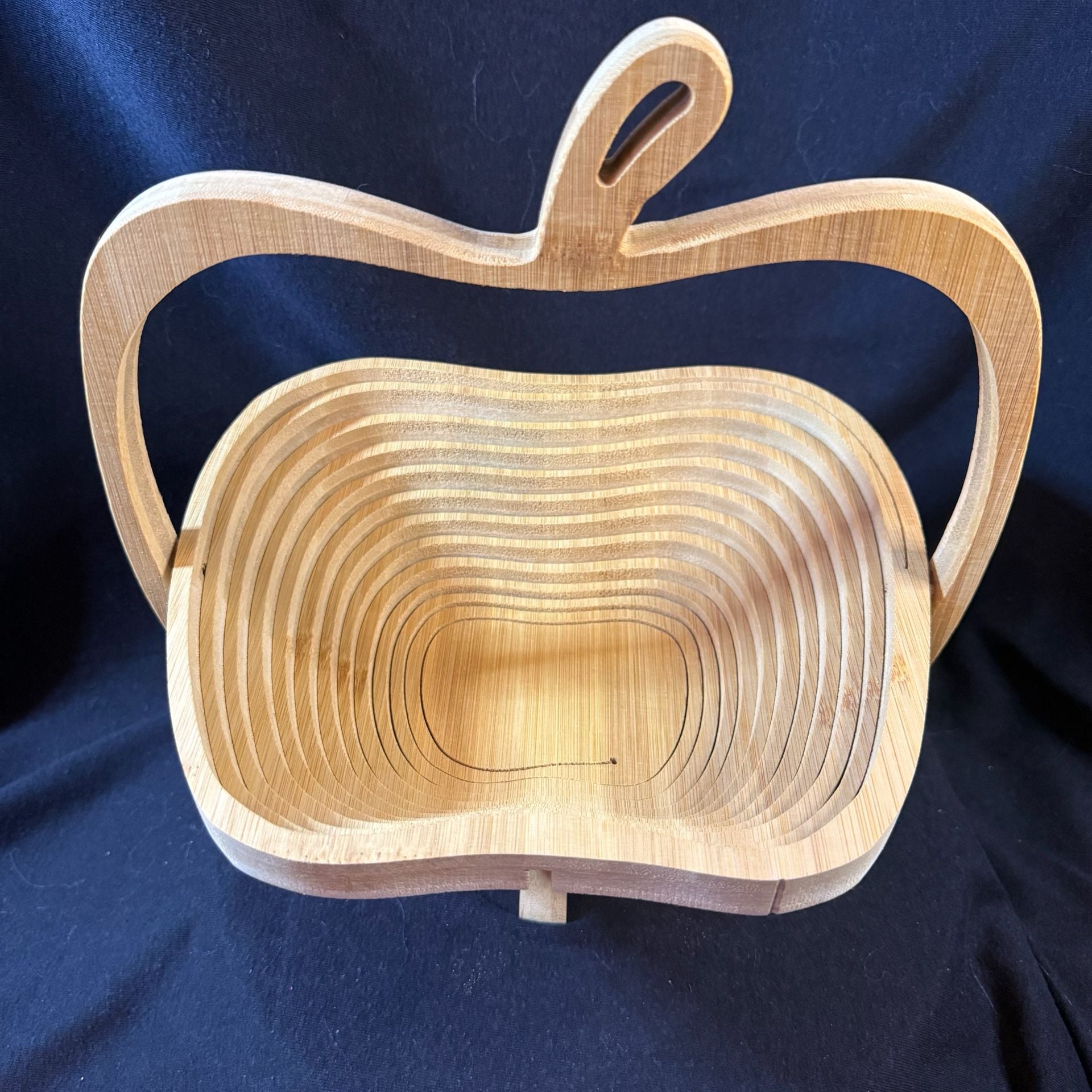 Bamboo Apple Collapsible Fruit Basket Trivet 4