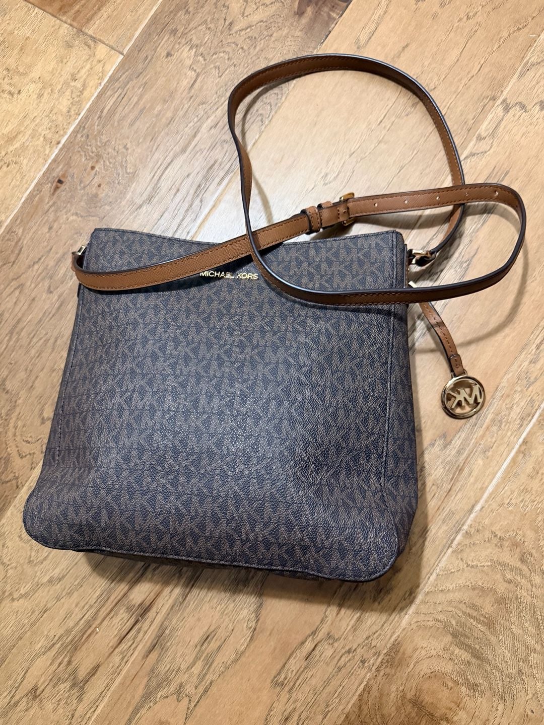 Michael Kors Jet Set Travel Large Messenger Bag Brown PVC 5