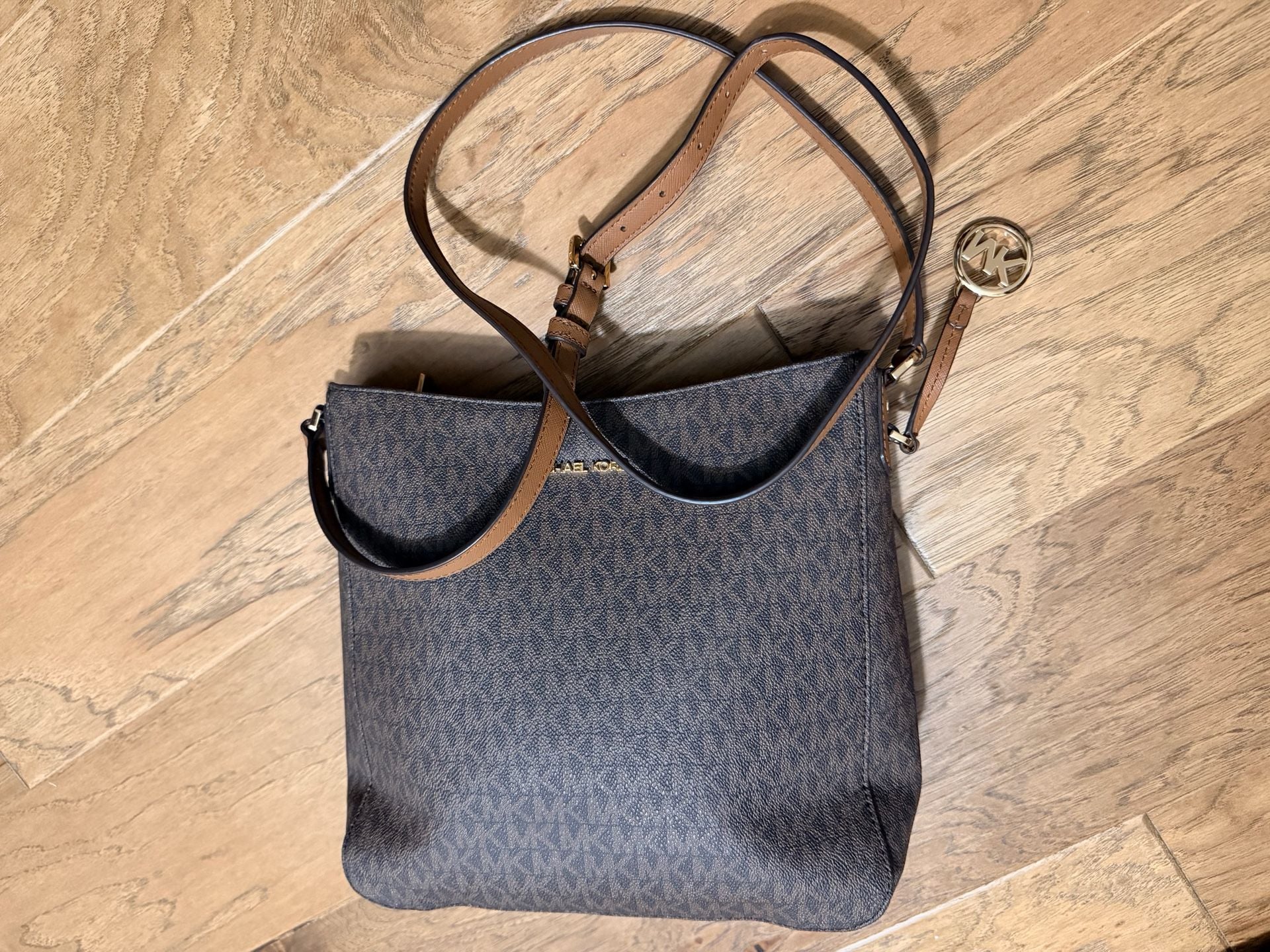Michael Kors Jet Set Travel Large Messenger Bag Brown PVC 8