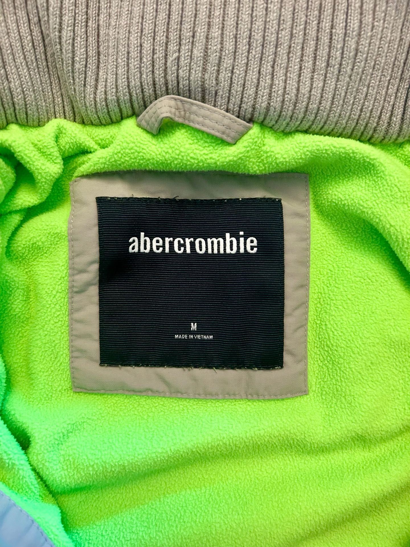 Abercrombie & Fitch Winter Jacket Size M Gray Hooded 3