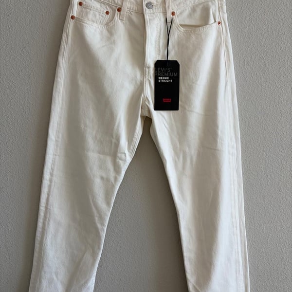 Levi's Wedgie Straight Size 29 White Denim Jeans