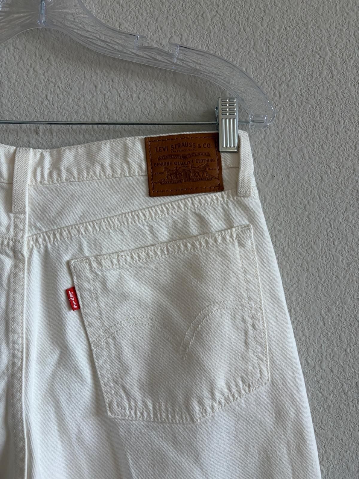 Levi's Wedgie Straight Size 29 White Denim Jeans 5