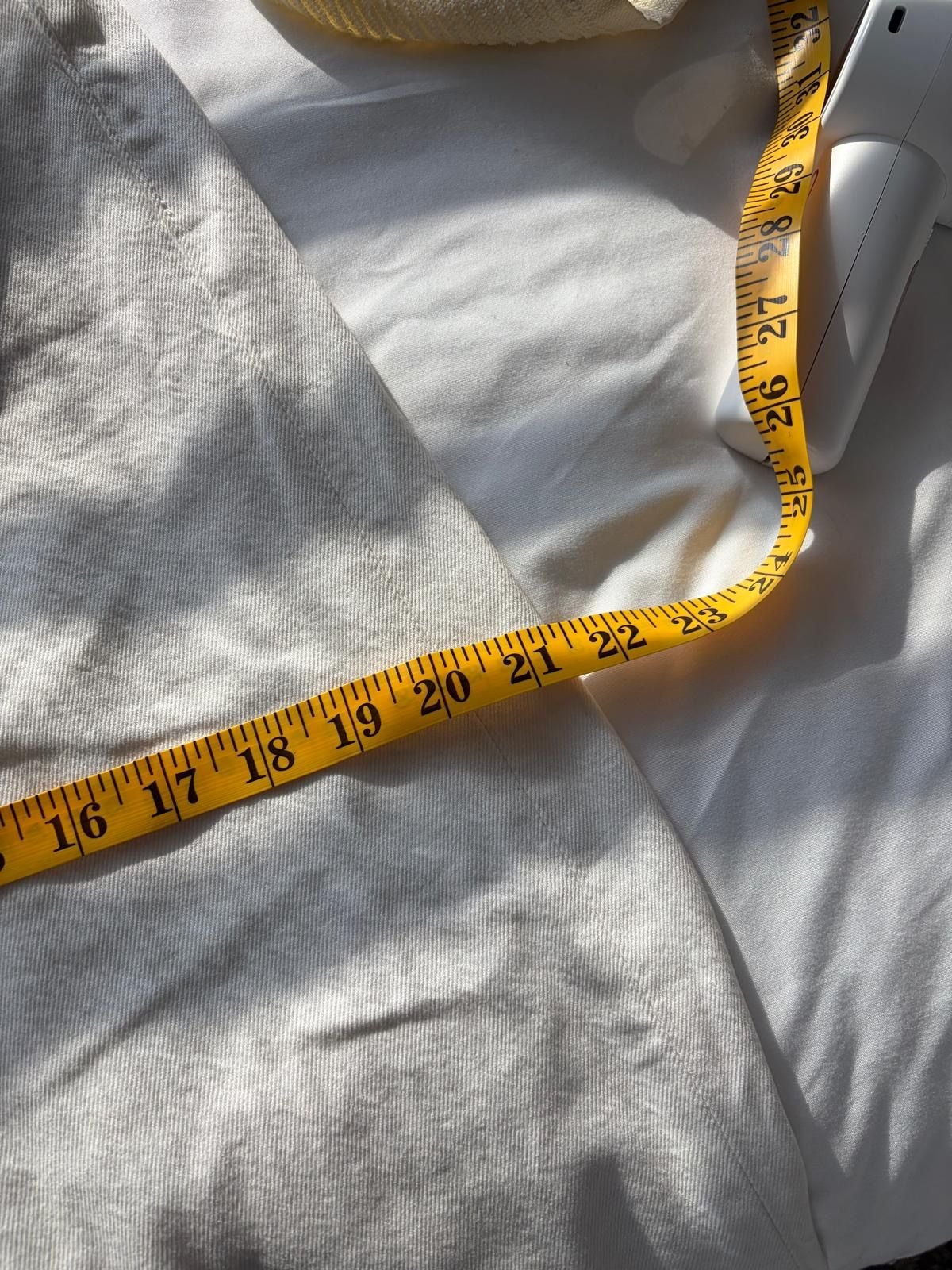 Levi's Wedgie Straight Size 29 White Denim Jeans 9