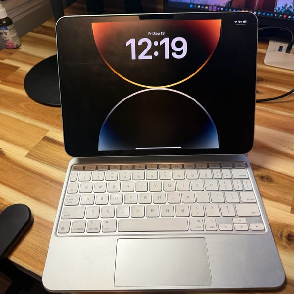 Apple iPad Pro 11-inch (M4) 256GB Silver Wi-Fi