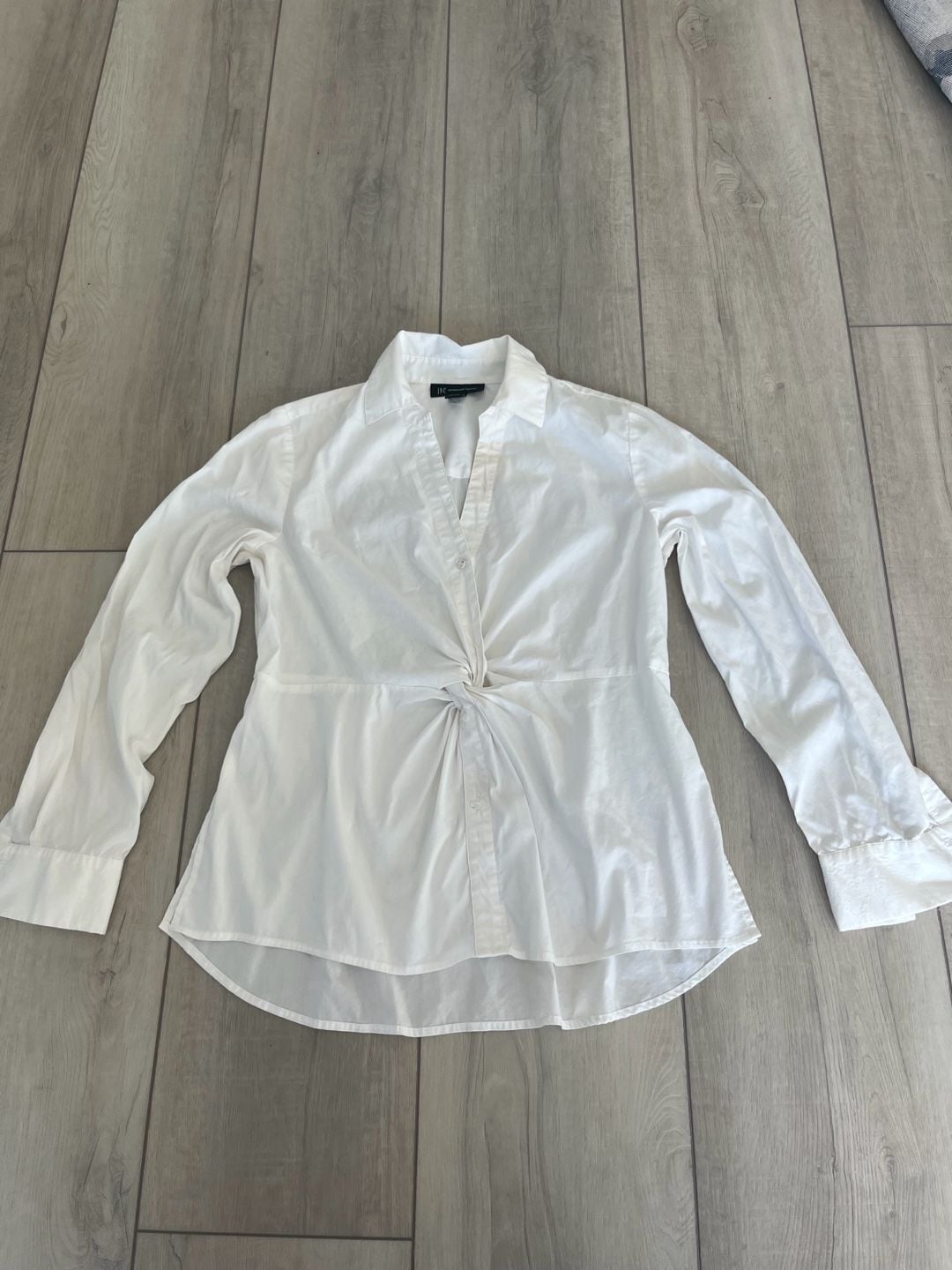 INC International Concepts Twist Front Blouse Size M White Long Sleeve 2