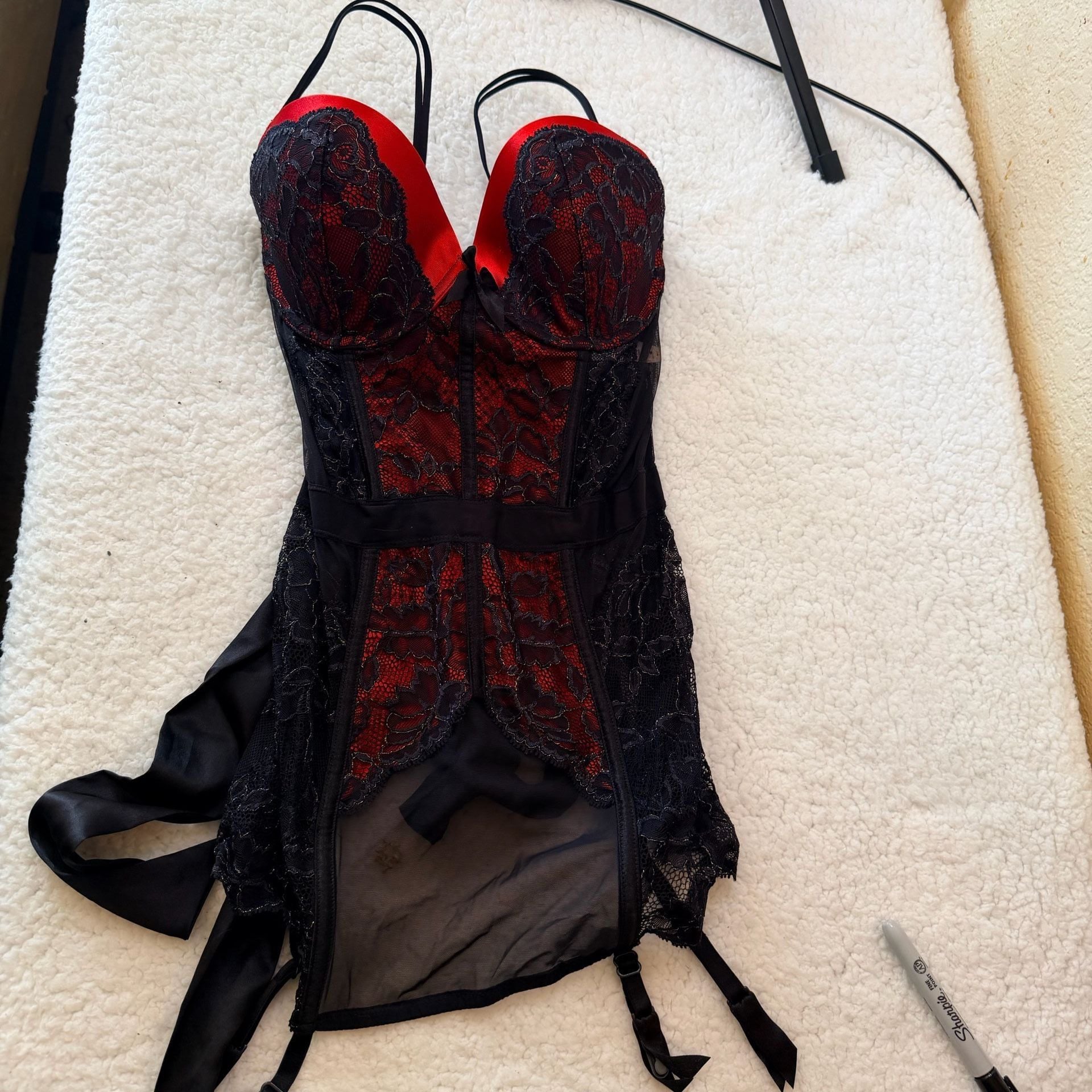 Victorias Secret Black and Red Pushup Bustier Corset 2