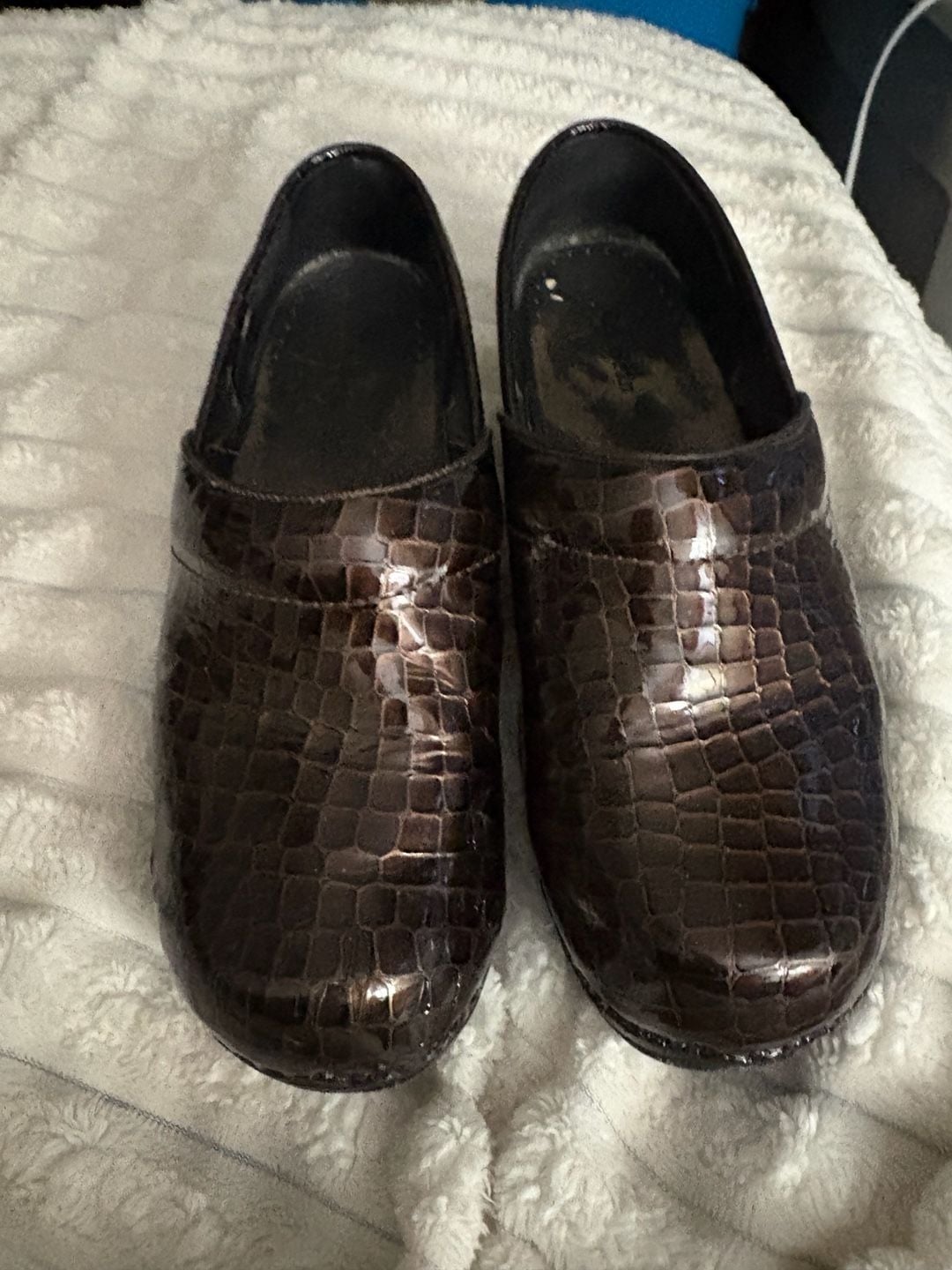L.L.Bean Clogs Brown Croc Embossed Leather 2
