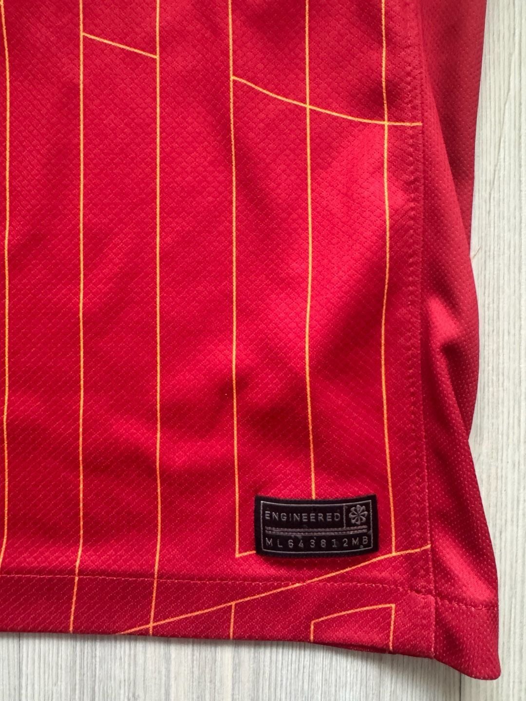 Nike Liverpool 2024/25 Home Jersey Size youth XL Red Soccer 5