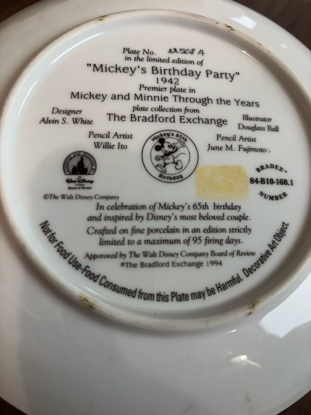 The Bradford Exchange Mickey and Minnie Through the Years Collector Plate 4