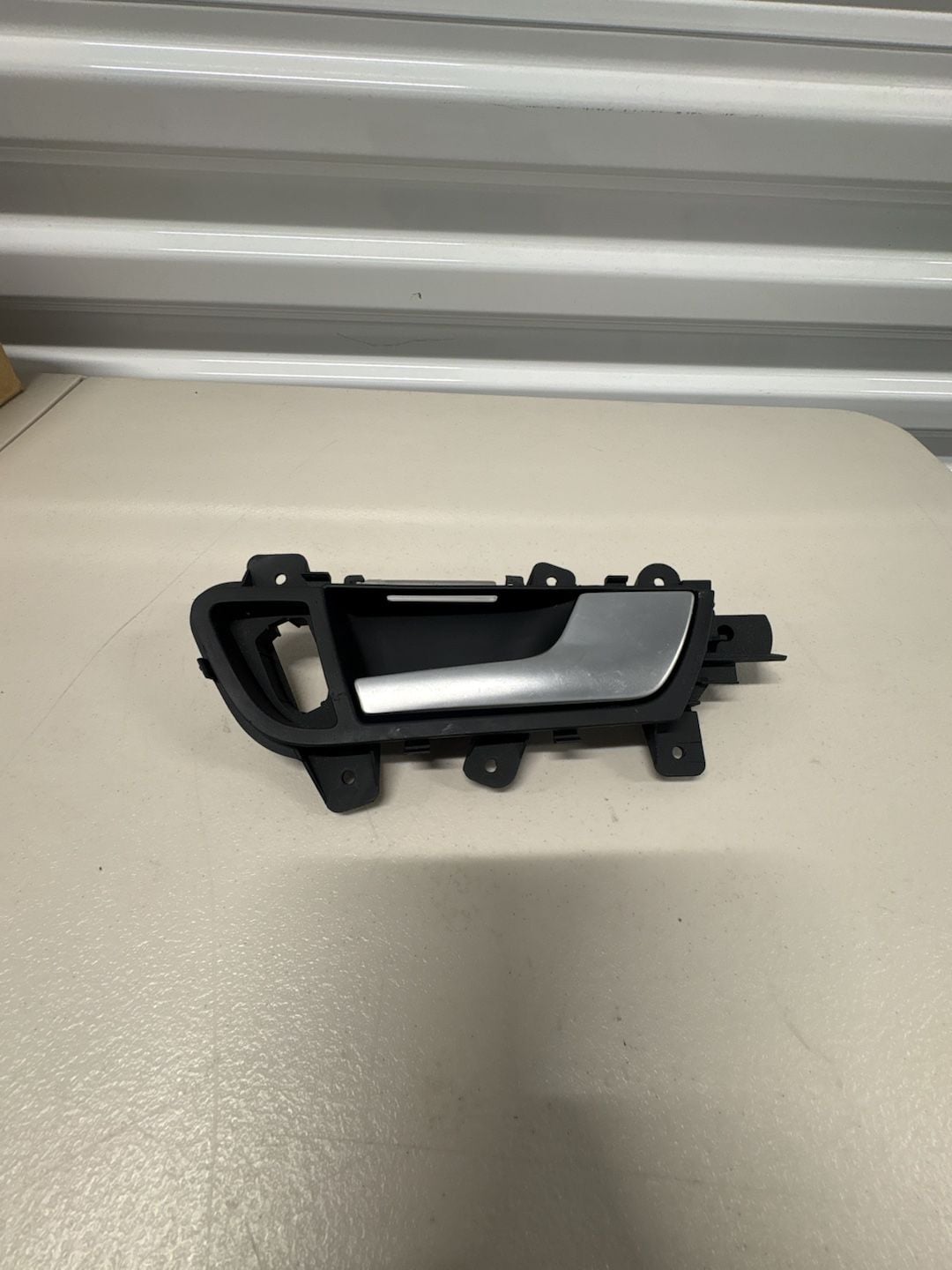 2009-2016 Audi A4 RIGHT REAR INNER DOOR HANDLE ASSEMBLY OEM 1
