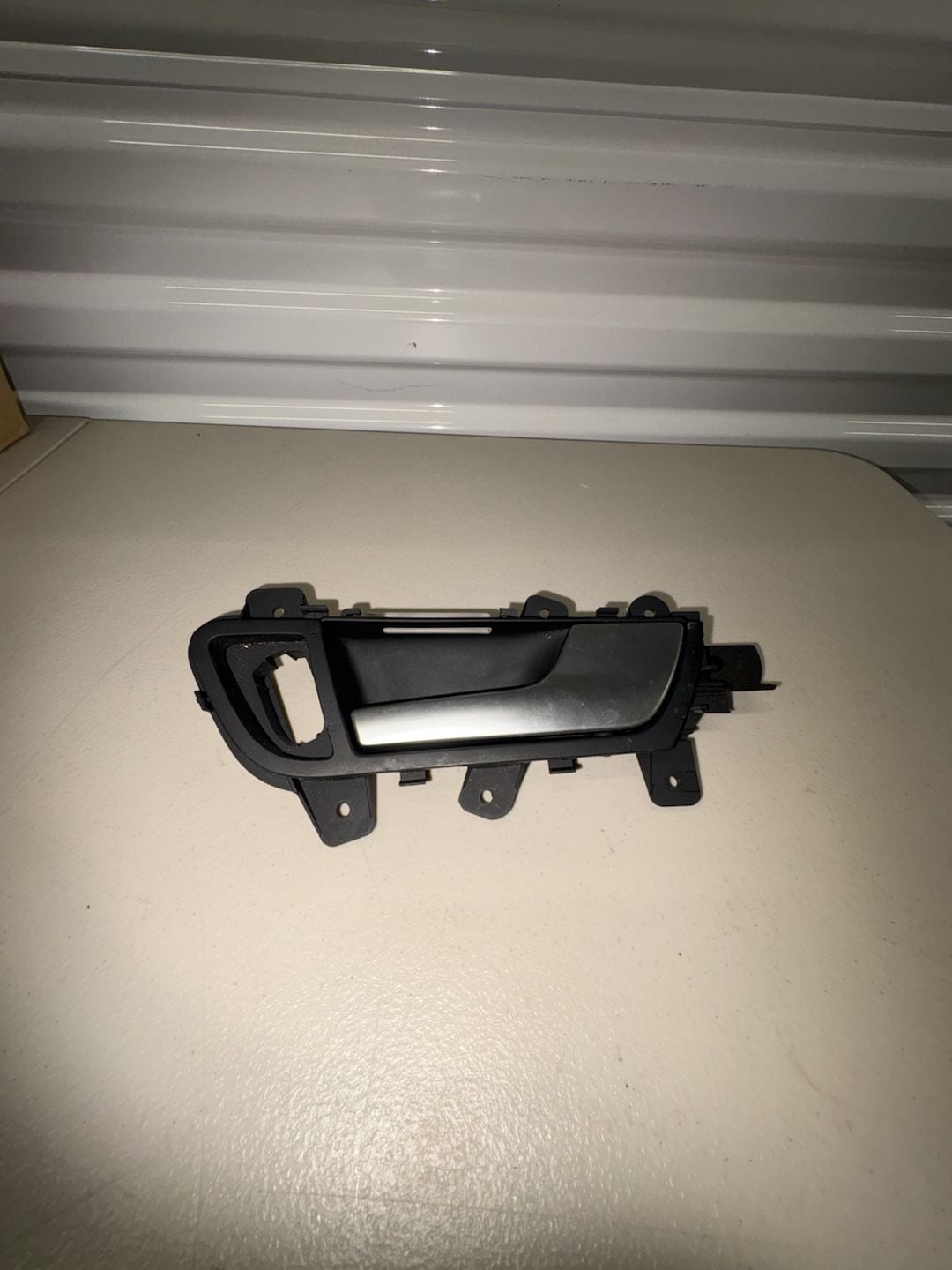 2009-2016 Audi A4 RIGHT REAR INNER DOOR HANDLE ASSEMBLY OEM 2