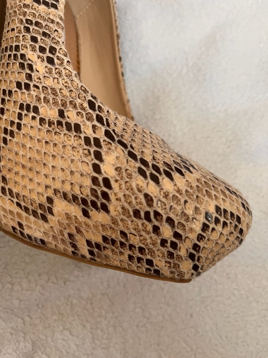 Steve Madden Snake Print Platform Stiletto Heels 8