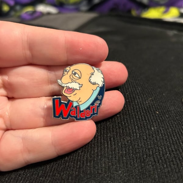 Disney Land Muppets WALDORF Hidden Mickey Disney Trading Pin #5/5 2008