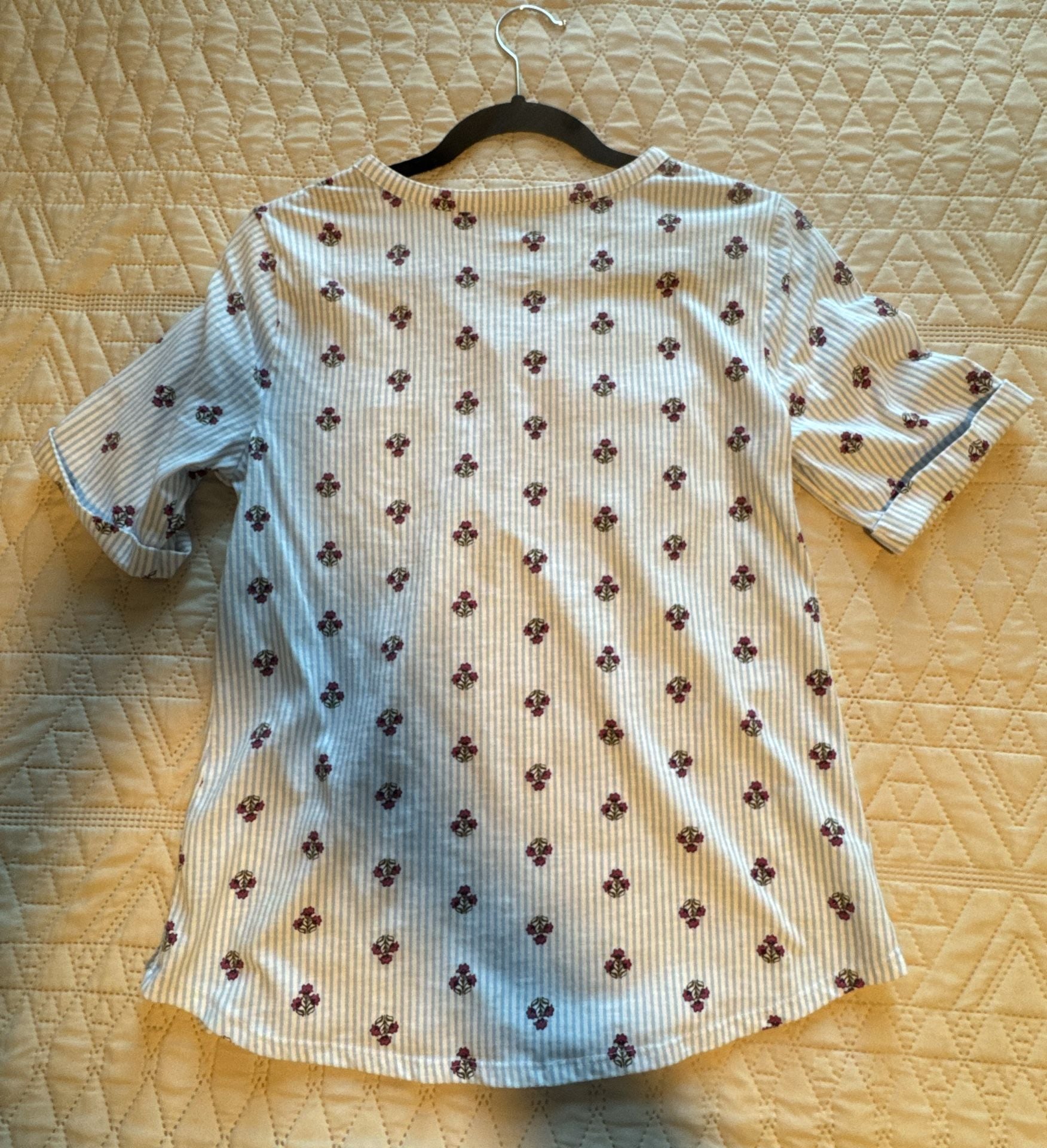 Croft & Barrow Floral Striped Top Size S Blue Button Front Pocket 4