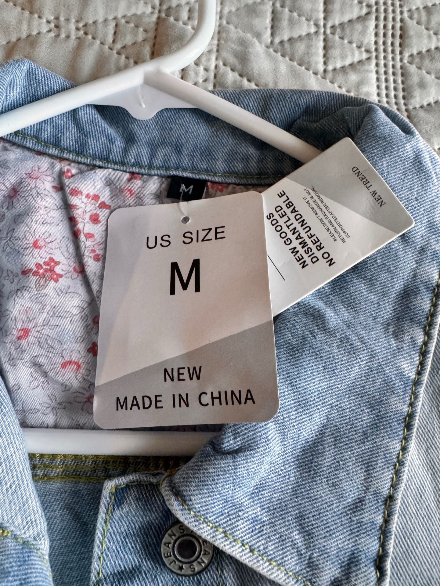 New Trend Denim Jacket Size M Light Wash Distressed Floral Lining 3