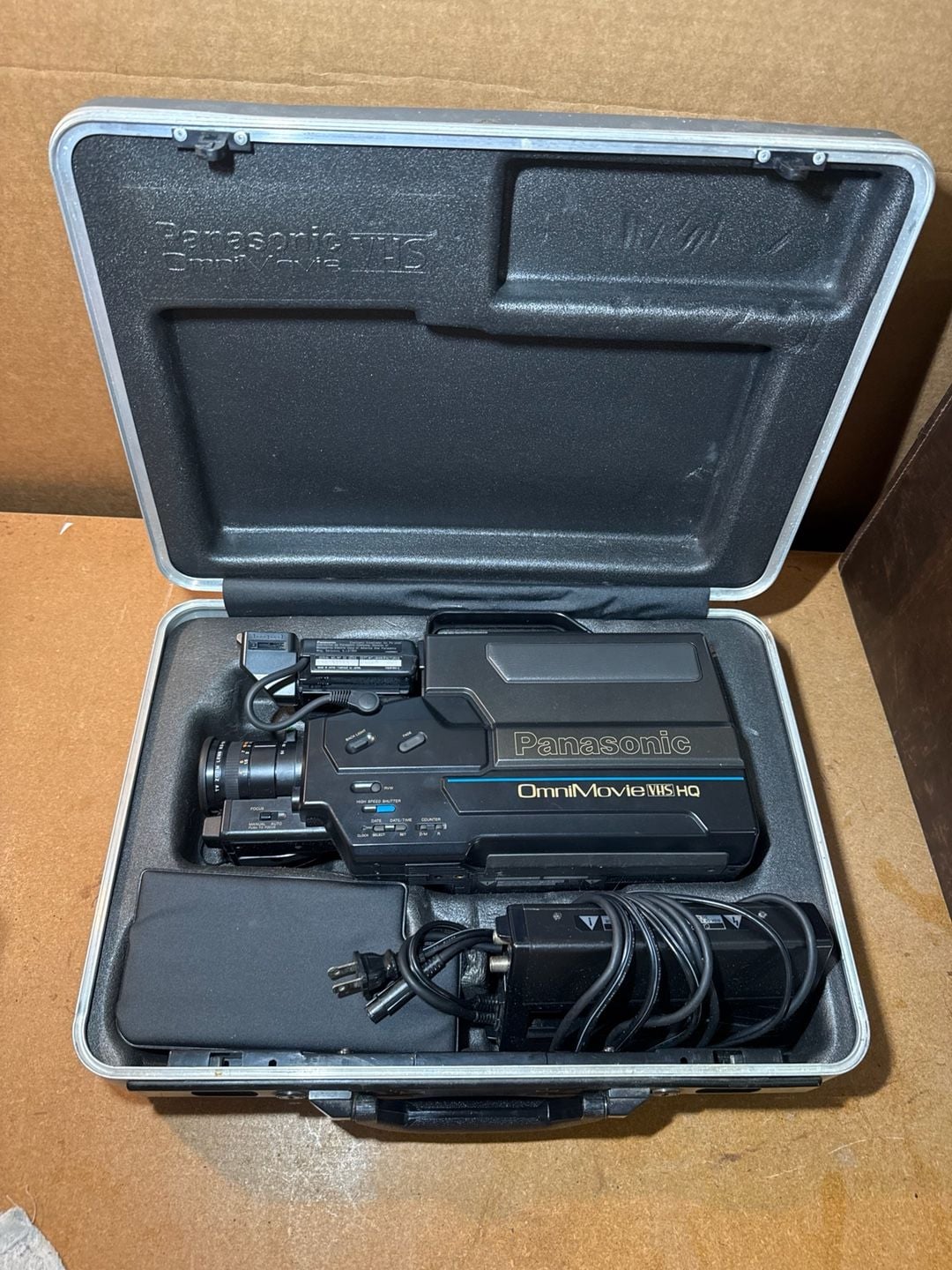 Panasonic OmniMovie VHS HQ Camcorder PV-3200 Vintage 2