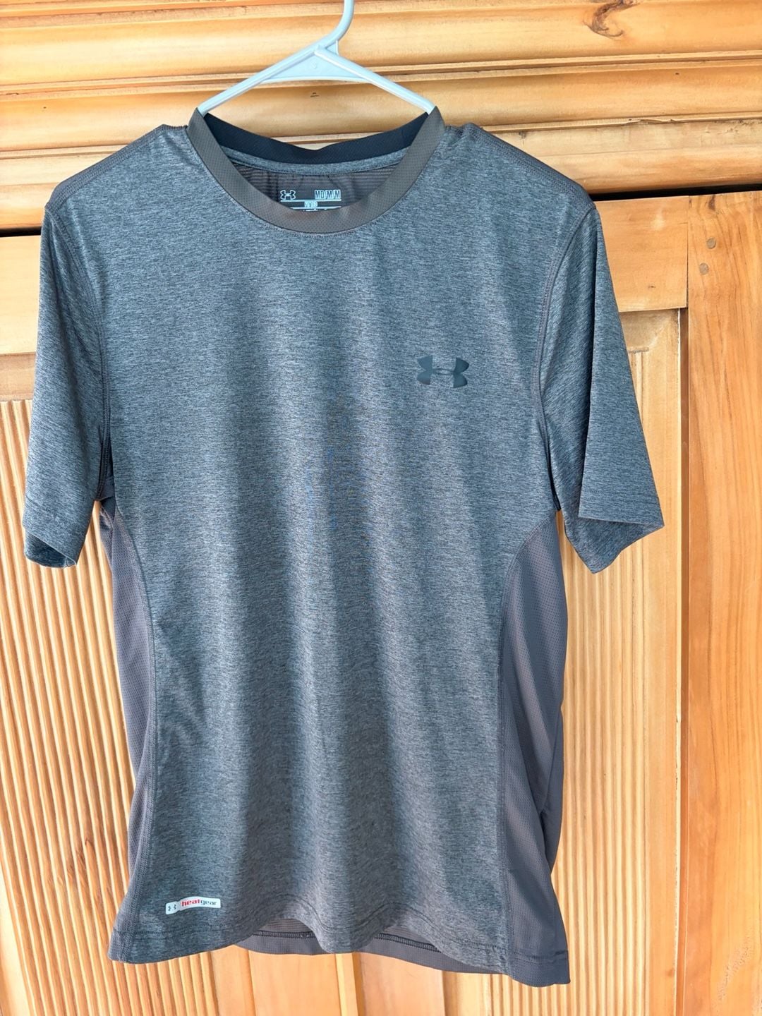 Under Armour HeatGear Fitted T-Shirt Size MD Gray Athletic Workout 2