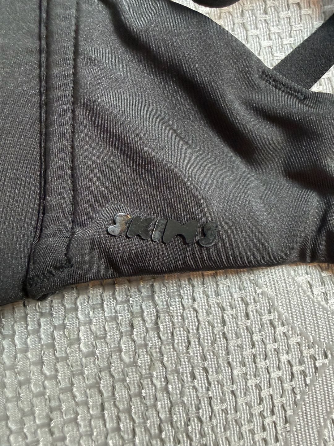 Skims Smooth Papped Bra Size 32DD Black 4
