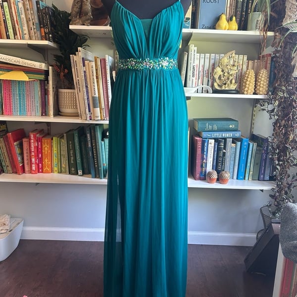 Teeze Me Beaded Waist Gown Size 1/2 Teal Green Formal Dress