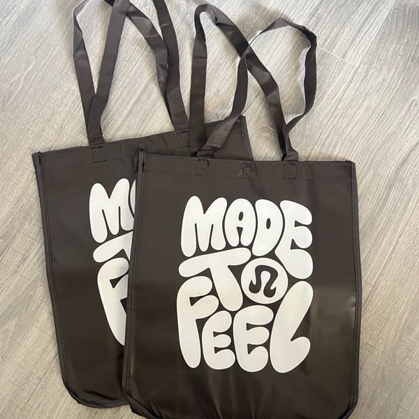 New Lululemon Athletica Made To Feel Tote Bag Set of 2