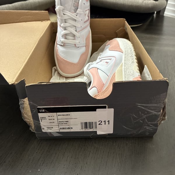 New Balance 550 Size 7 White Pink Sneakers
