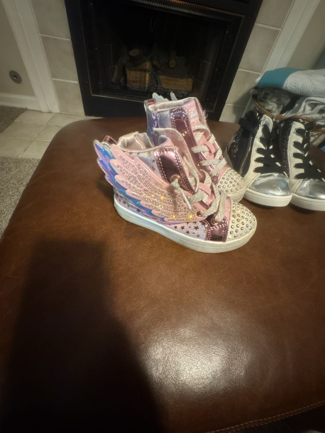 Twinkle Toes: Twi-Lites 2.0 - Dreamy Wings, black glitter high tops size 8, sparkle cowboy boots size 8 2