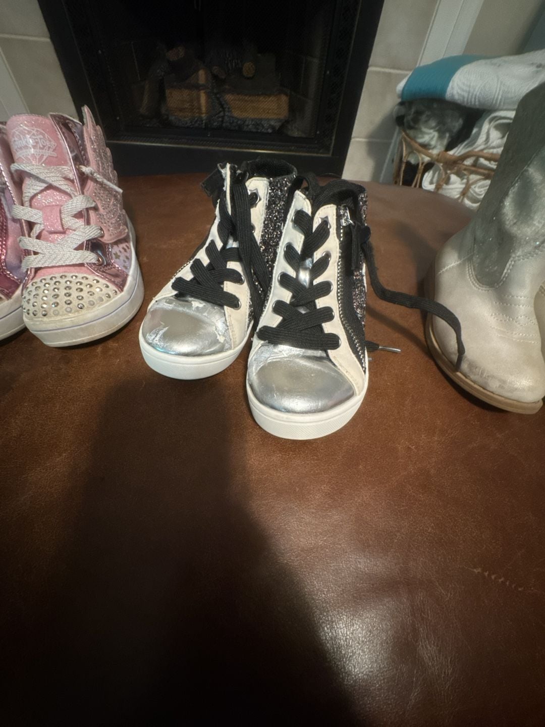 Twinkle Toes: Twi-Lites 2.0 - Dreamy Wings, black glitter high tops size 8, sparkle cowboy boots size 8 6