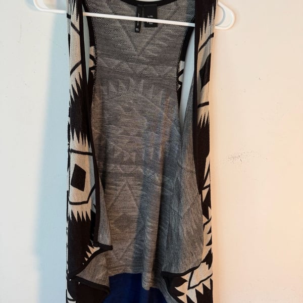 New Directions Duster Vest Size L/XL Black Blue Aztec Open Front